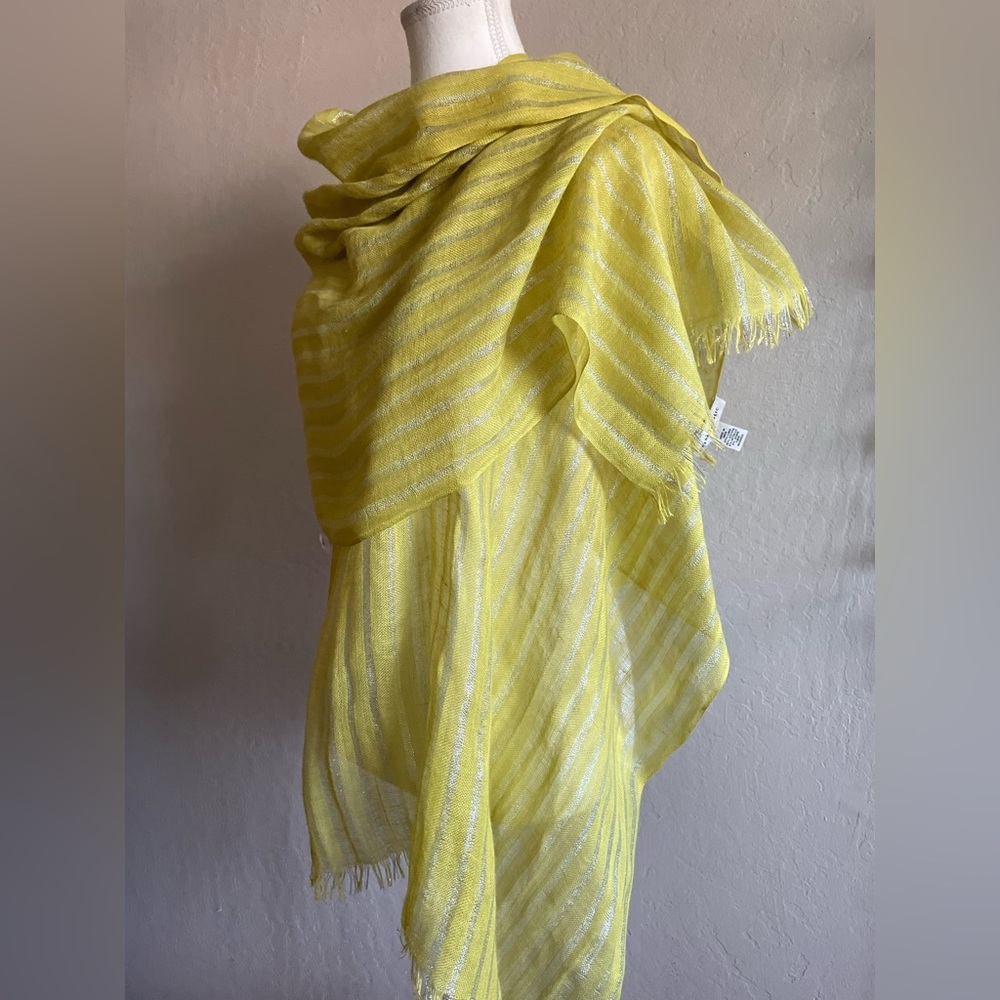 Banana Republic linen wrap - Picture 5 of 8